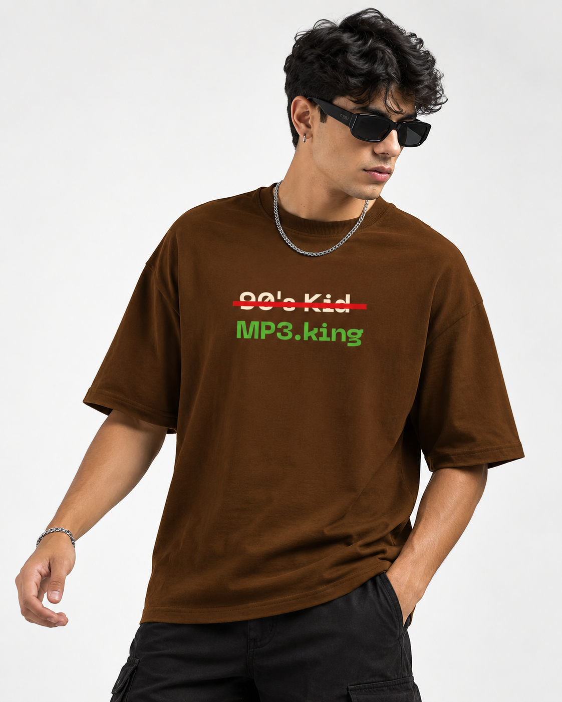 MP3.king sample garment in Brown